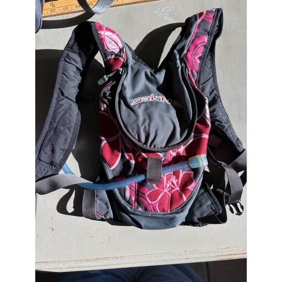 DaKine Mini Hydration Backpack - Picture 2 of 4